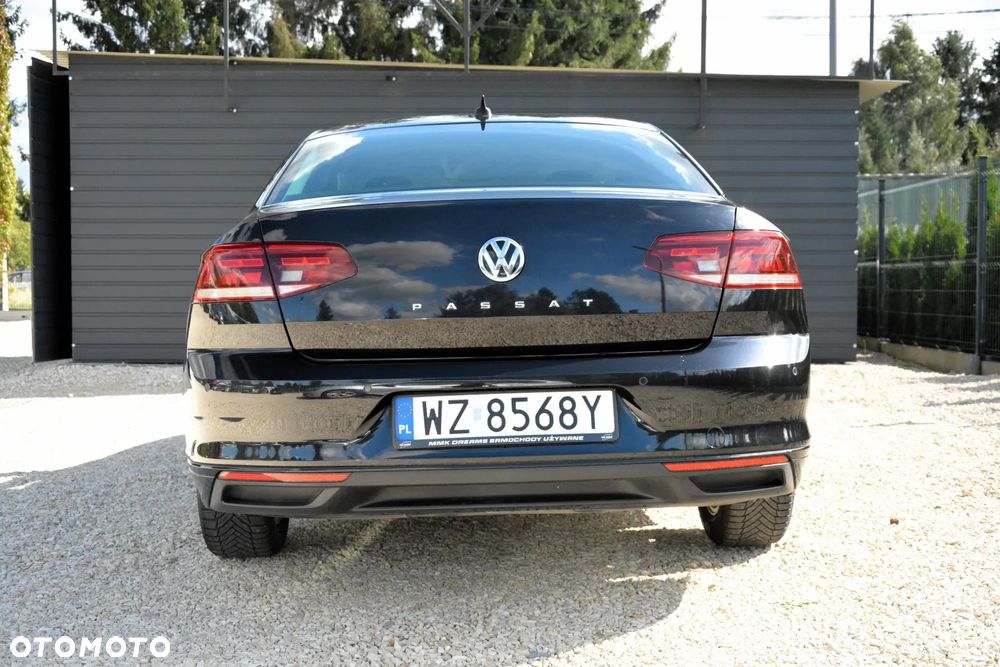 Volkswagen Passat 2.0 TDI EVO Essence DSG - 6