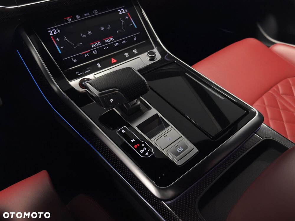 Audi SQ8 - 24