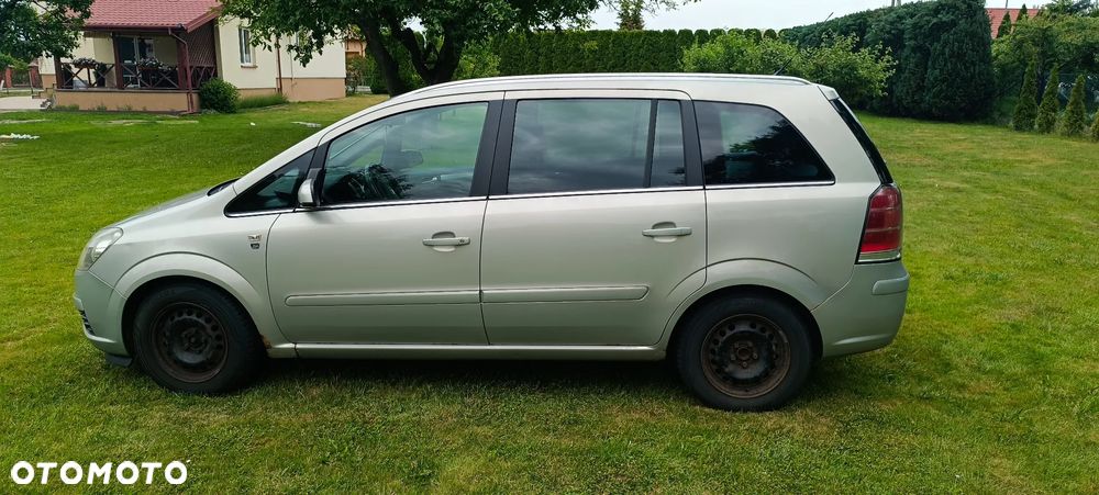 Opel Zafira 1.8 Family - 12