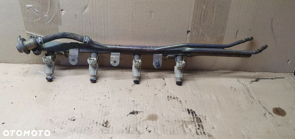 Listwa wtryskowa wtryski Nissan Almera Tino 1.8 - 4