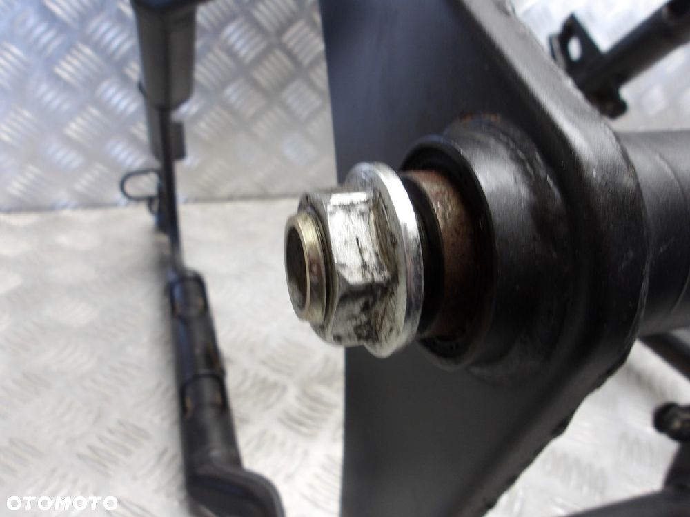 Wahacz koła tył KAWASAKI VN 2000 VULCAN 04-07r   PN. 33001-0032 - 6