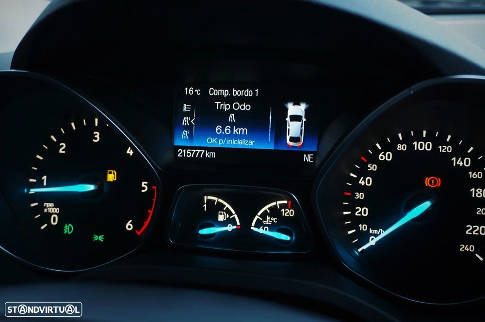 Ford Kuga 1.5 TDCi Titanium - 28