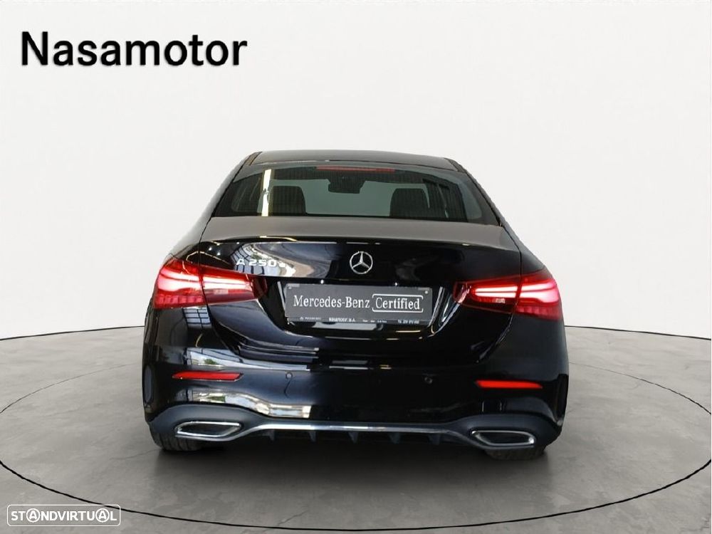 Mercedes-Benz A 250 Limousine - 2