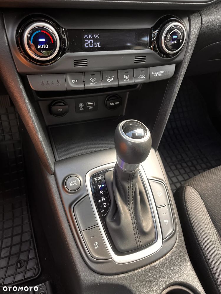 Hyundai Kona 1.6 T-GDI Style DCT - 10