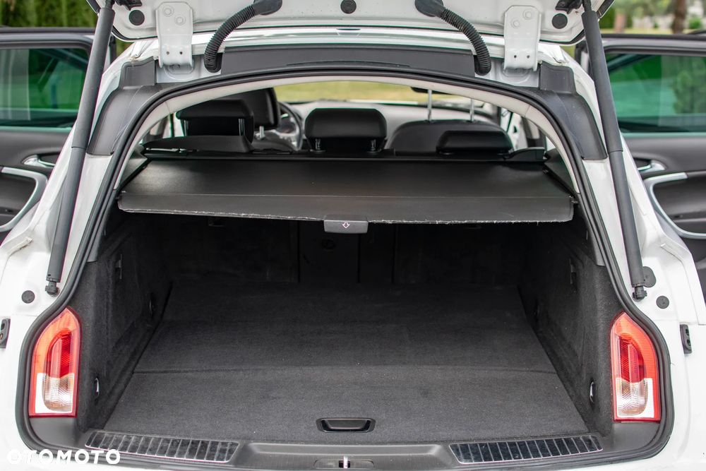 Opel Insignia - 28