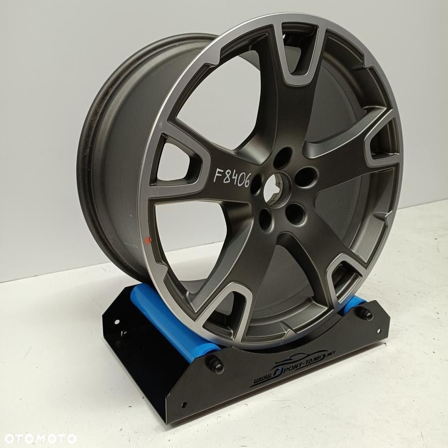 Alufelga 5x114,3 20 Maserati Levante 670044708 (F8406A) - 2
