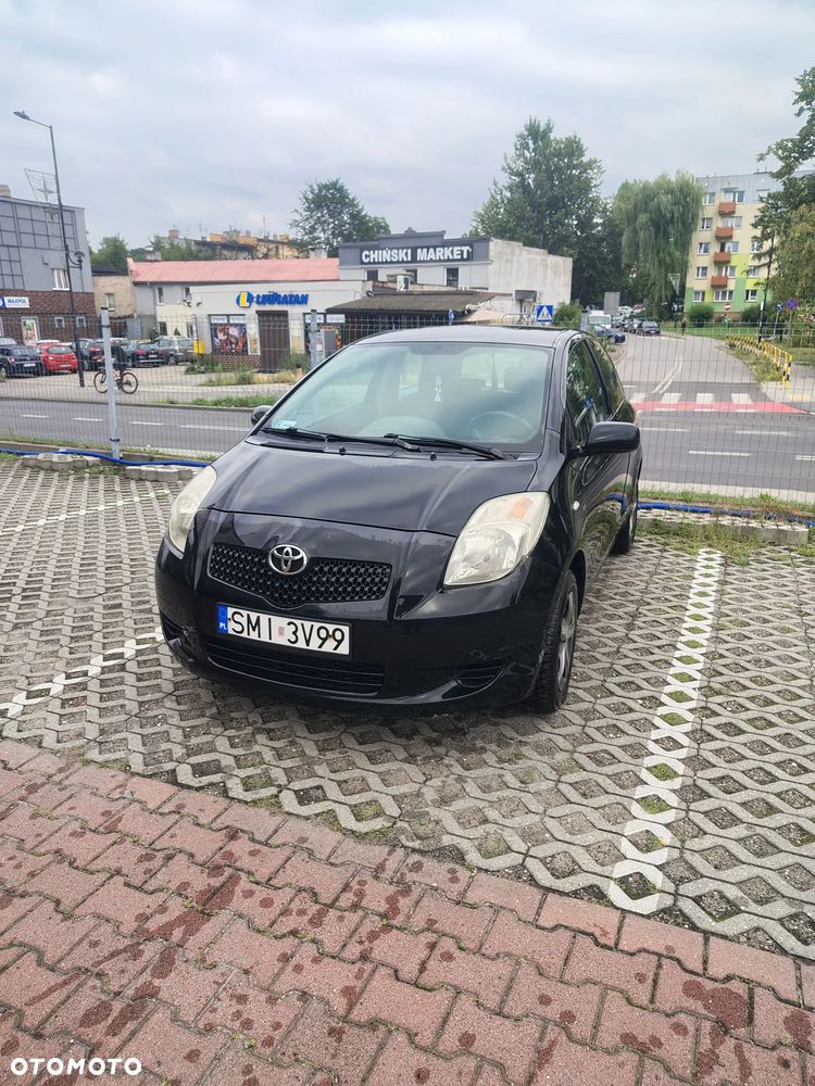 Toyota Yaris 1.0 Terra - 2