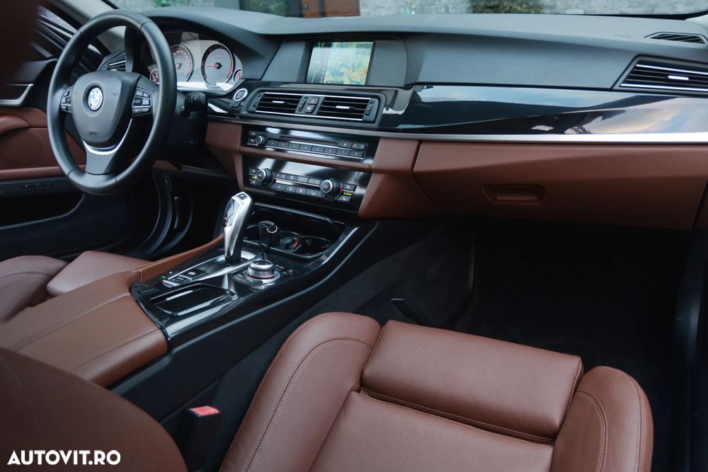 BMW Seria 5 520d Sport-Aut. - 8