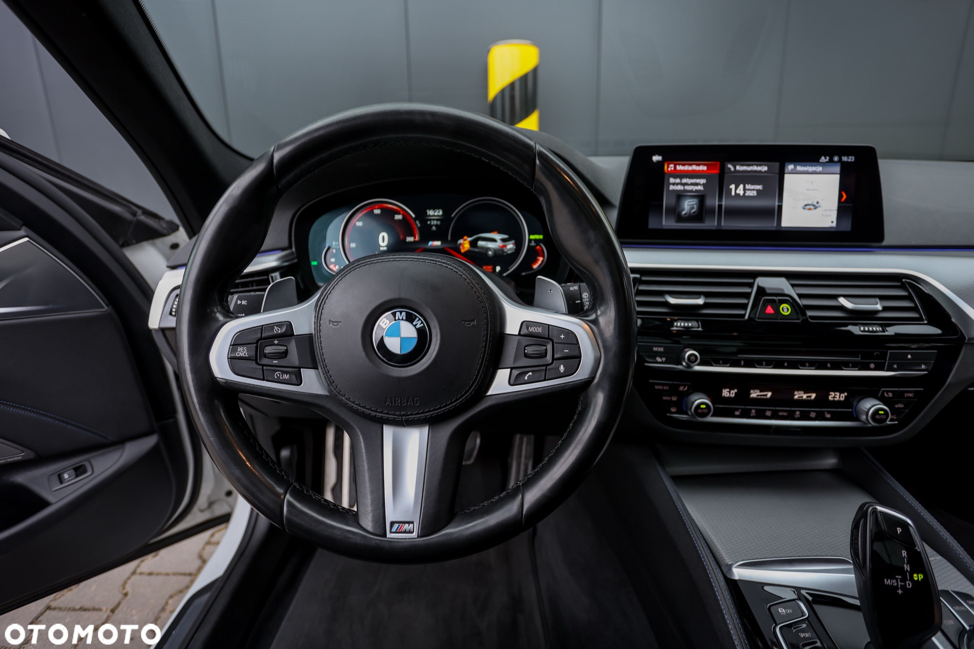 BMW Seria 5 520d Touring M Sport Edition - 31