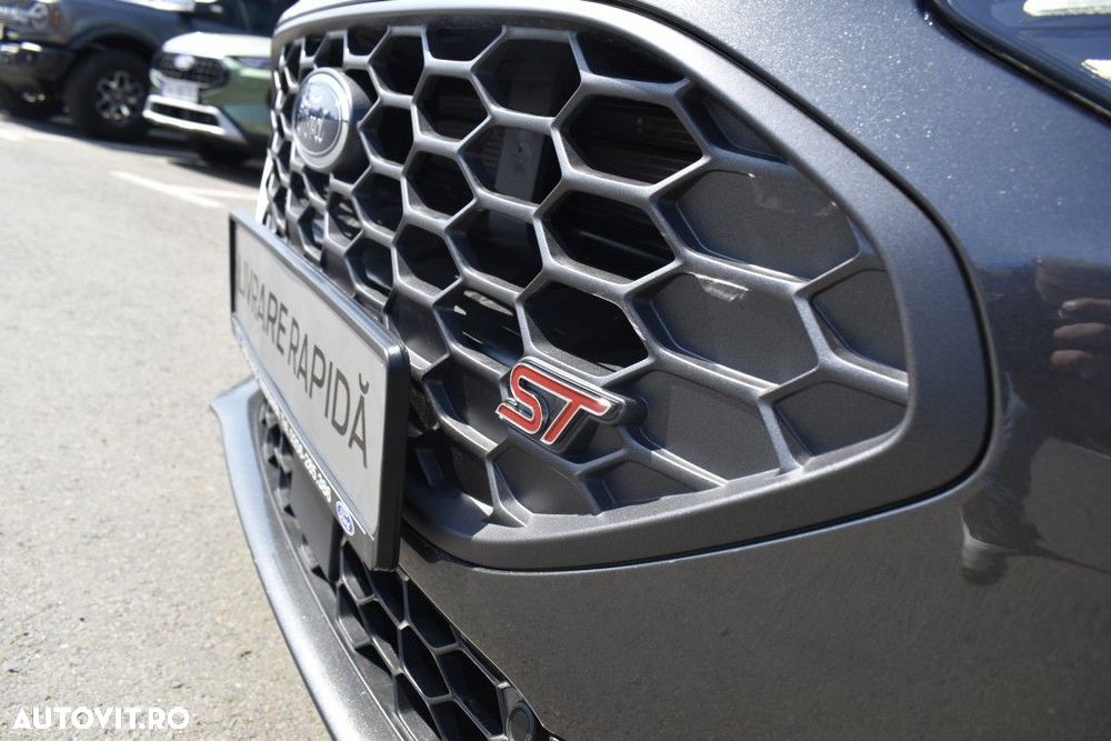 Ford Focus 2.3 Ecoboost 7DCT ST X - 38