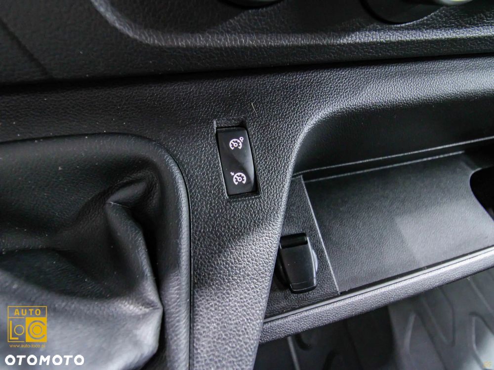 Renault MASTER KONTENER + WINDA 750 kg - 27