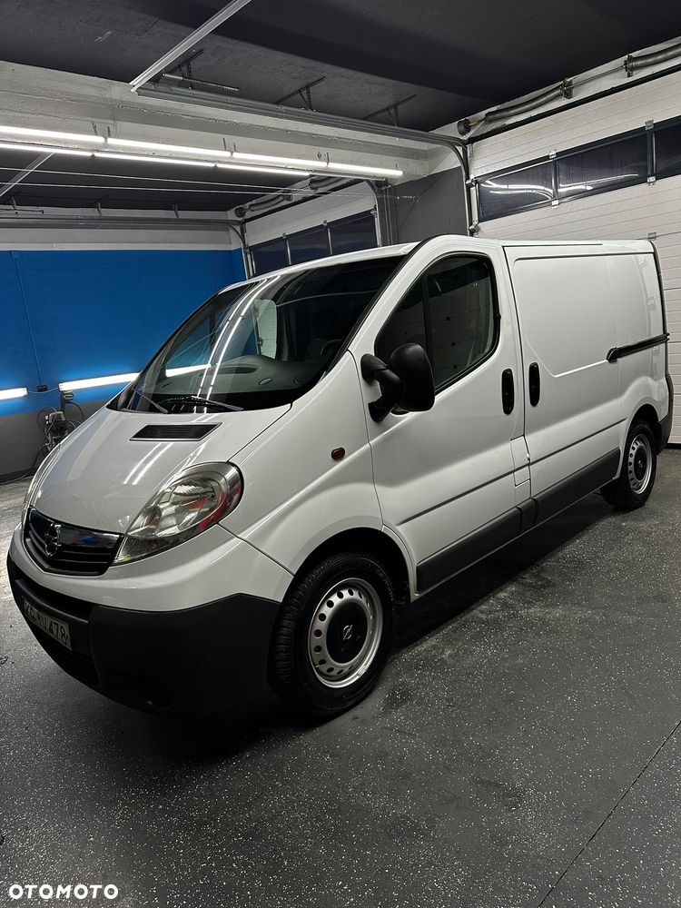 Opel Vivaro - 1
