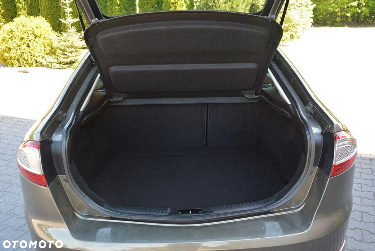 Ford Mondeo 2.0 EcoBoost Titanium - 33