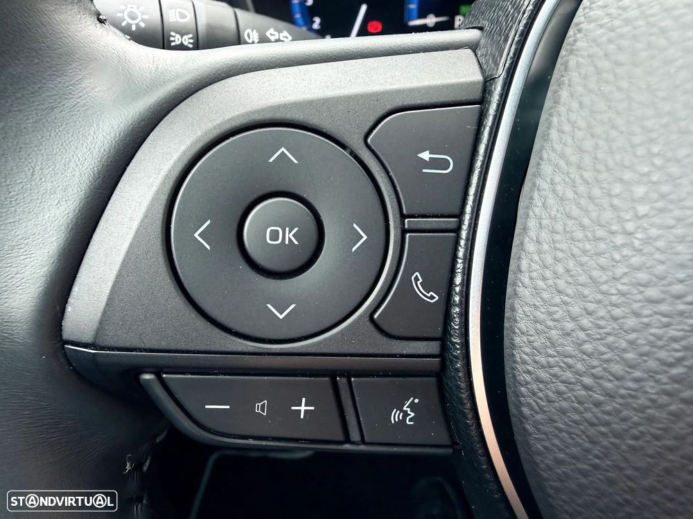 Toyota Corolla Touring Sports 1.8 Hybrid Comfort+P.Sport - 33