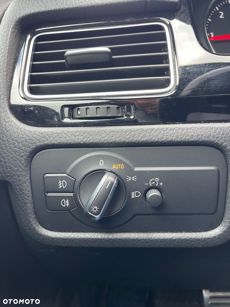 Volkswagen Touareg 3.0 V6 TDI BMT Perfectline R-Style - 23