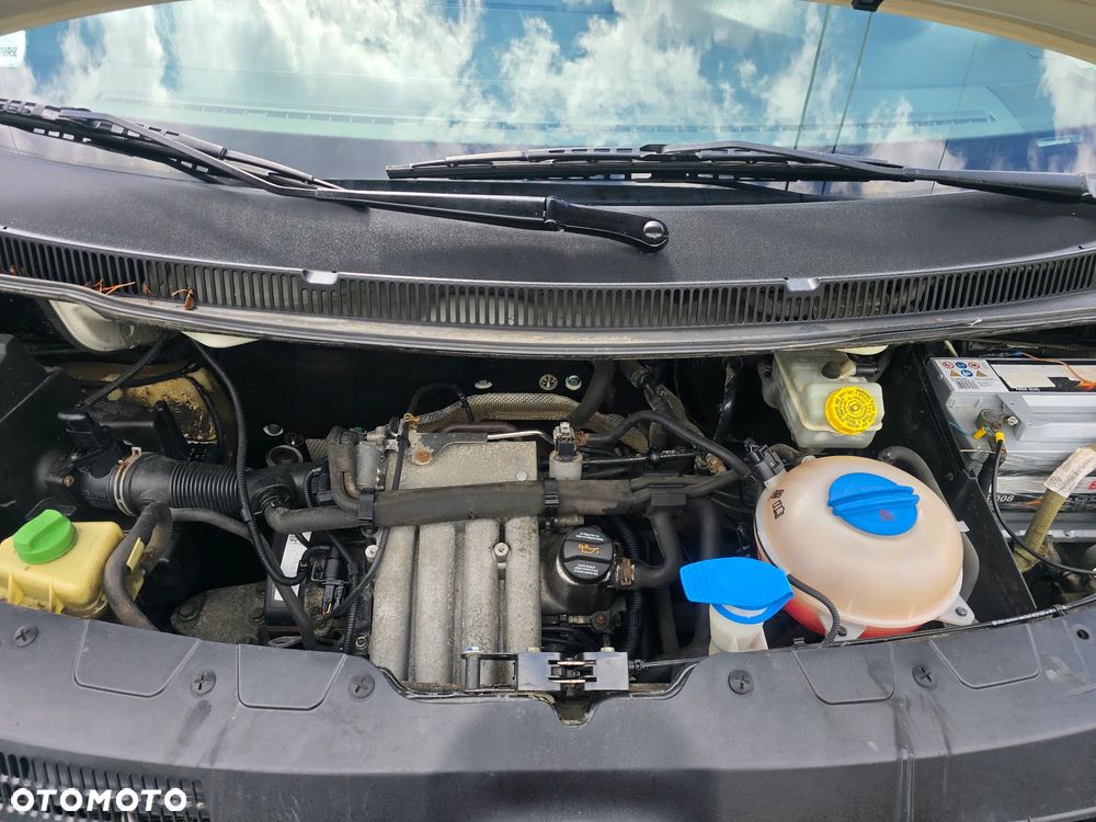 Volkswagen Transporter - 17