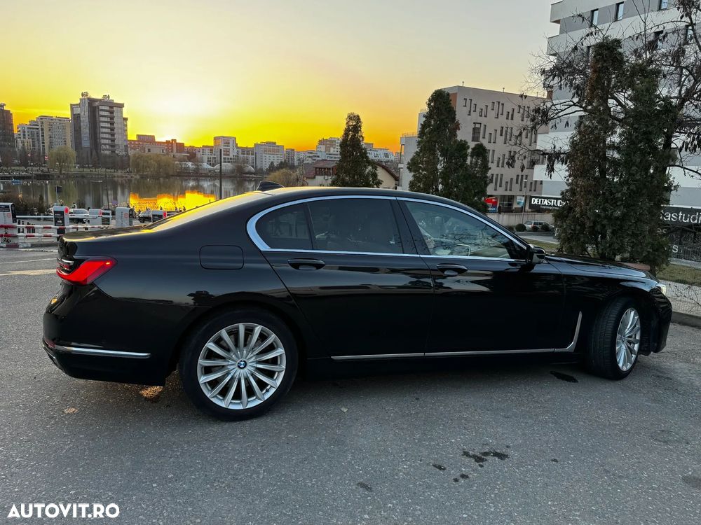 BMW Seria 7 740d xDrive - 34