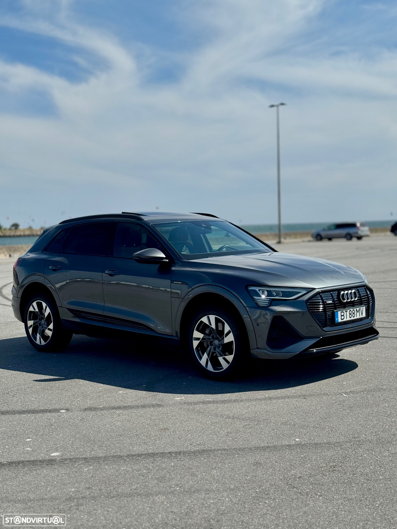 Audi e-tron 50 quattro S line - 4