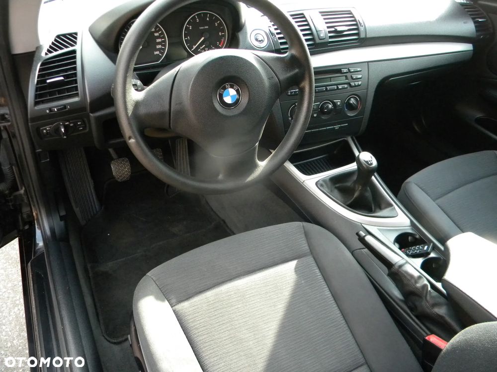BMW Seria 1 116i - 12