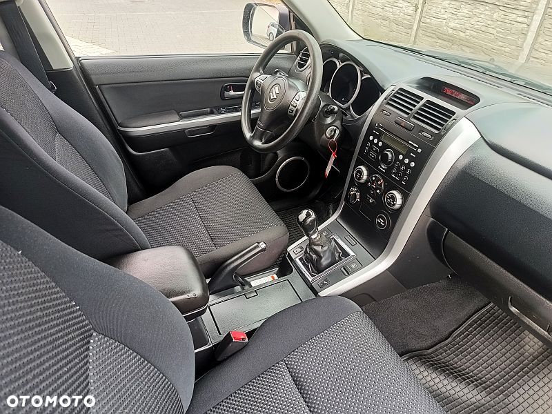 Suzuki Grand Vitara 2.0 TD - 22