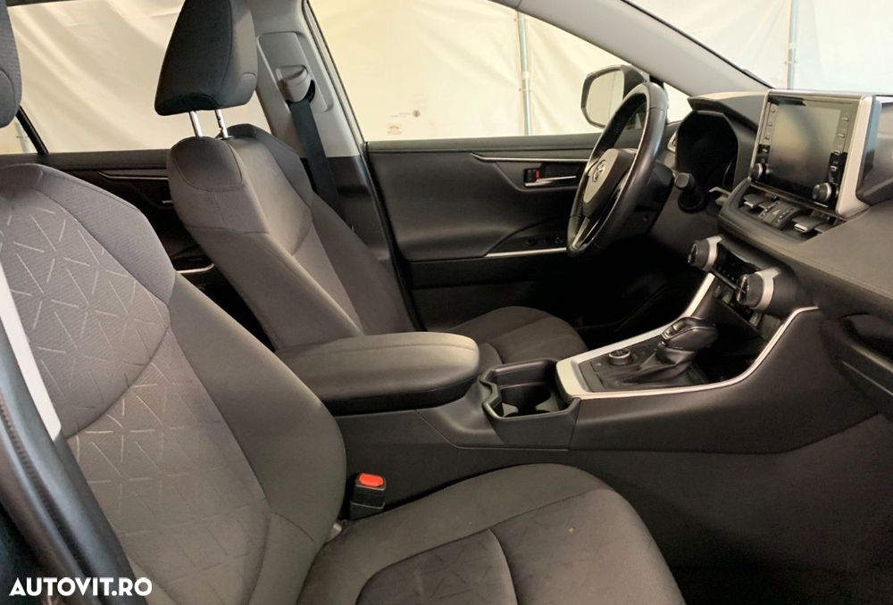 Toyota RAV4 2.5 Hybrid VVT-iE 4x2 Dynamic - 4