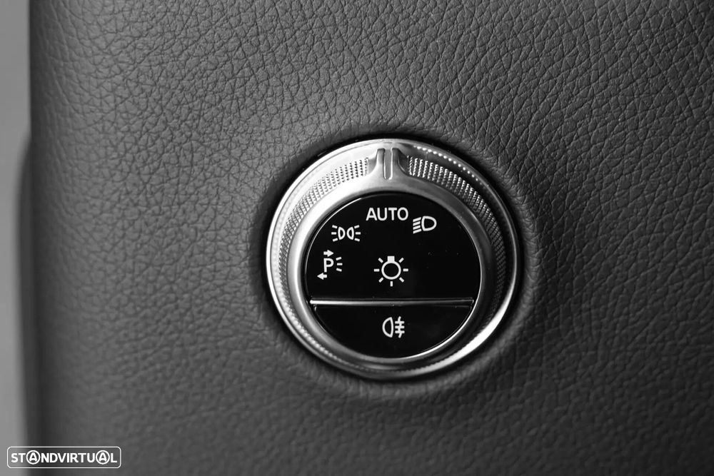 Mercedes-Benz GLC 300 e 4Matic 9G-TRONIC Edition AMG Line - 39