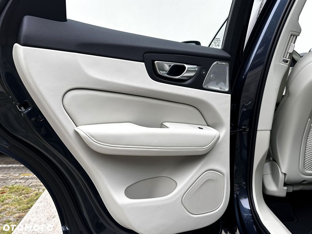 Volvo XC 60 - 12