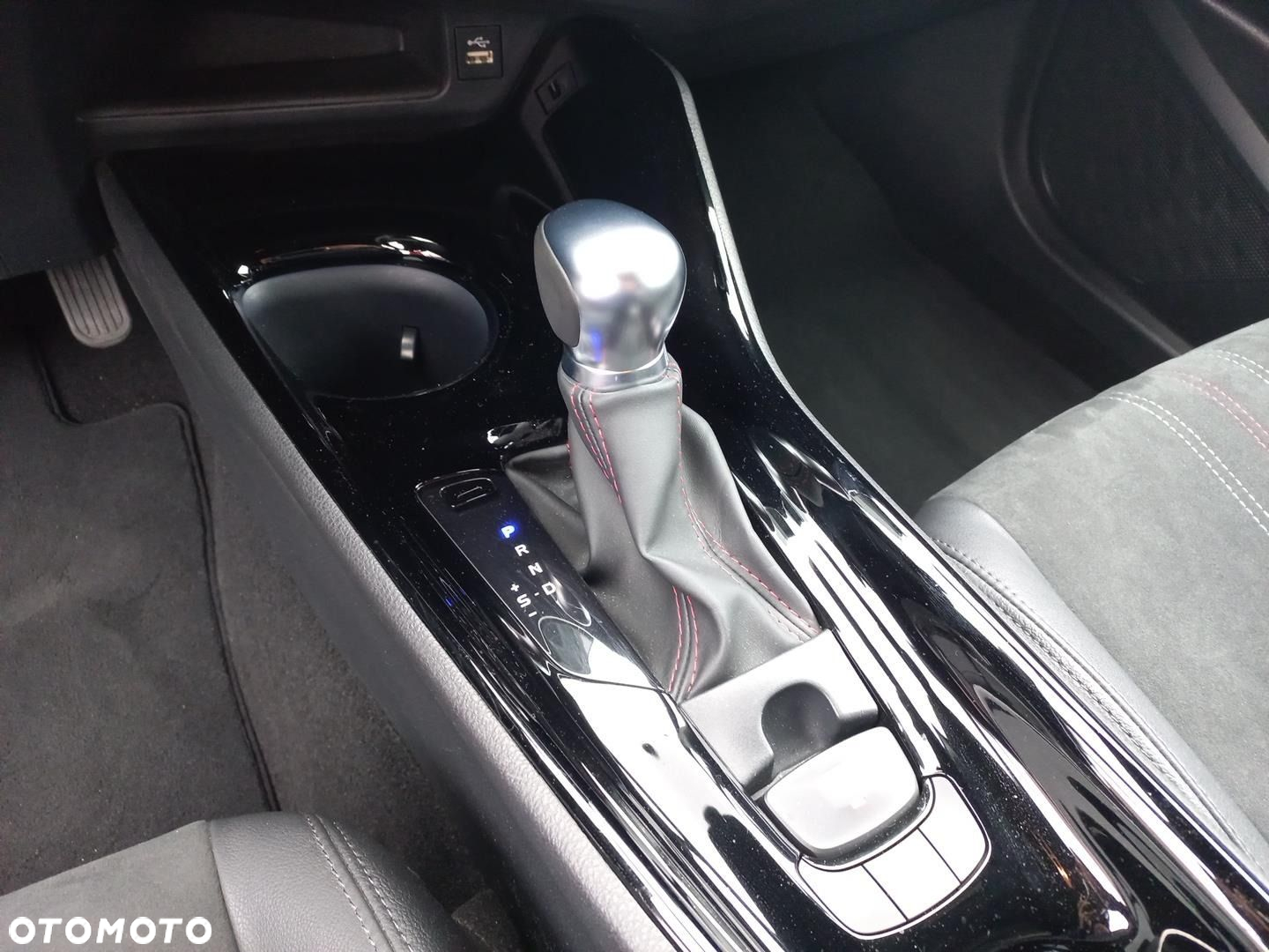 Toyota C-HR 2.0 Hybrid GR Sport - 23