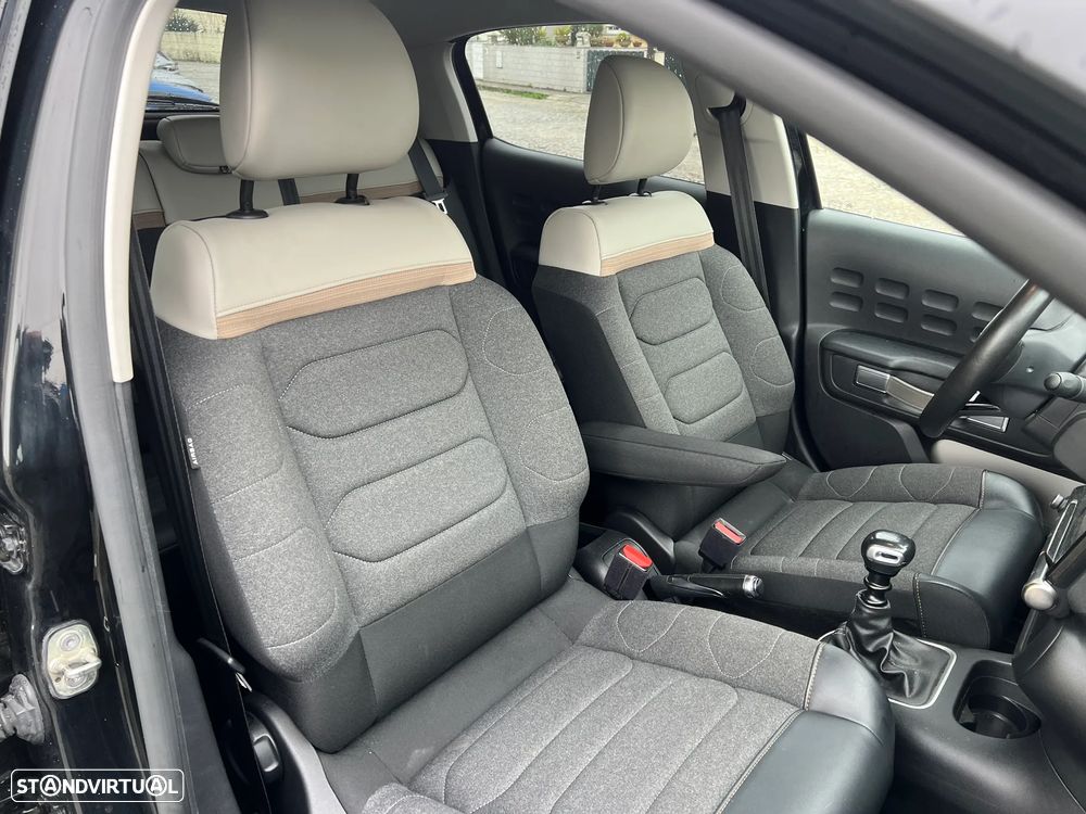 Citroën C3 1.2 PureTech Shine Pack - 18