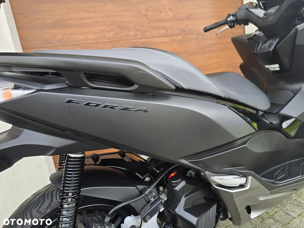 Honda NSS - 21