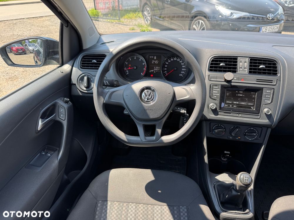 Volkswagen Polo 1.0 Trendline Perfectline - 28