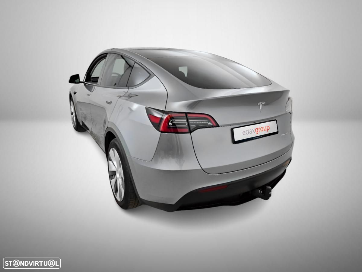 Tesla Model Y Long Range Dual Motor AWD - 2