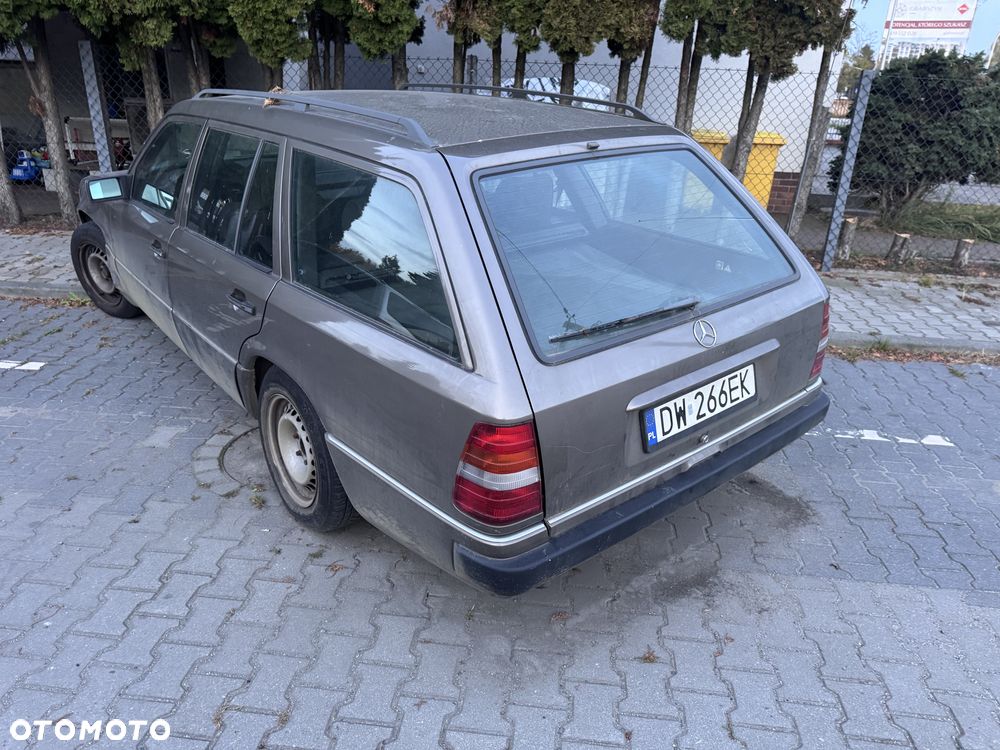 Mercedes-Benz W124 (1984-1993)