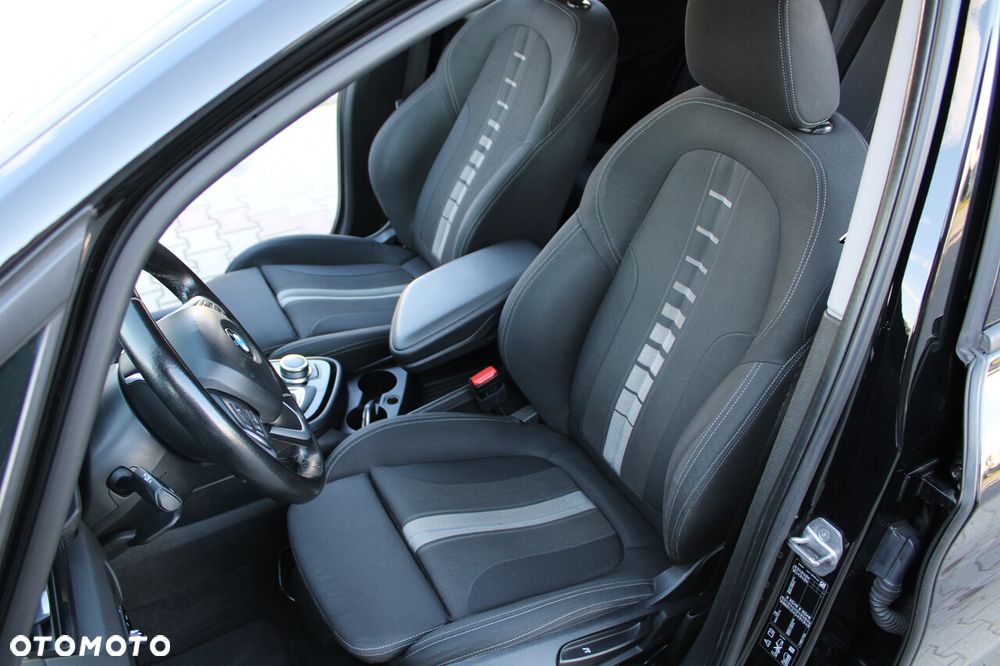 BMW Seria 2 218d xDrive Sport Line - 36