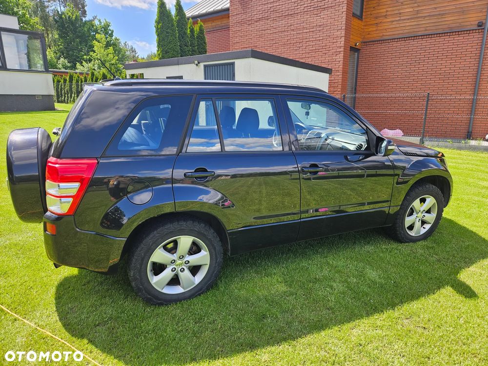 Suzuki Grand Vitara 2.0 Comfort - 1