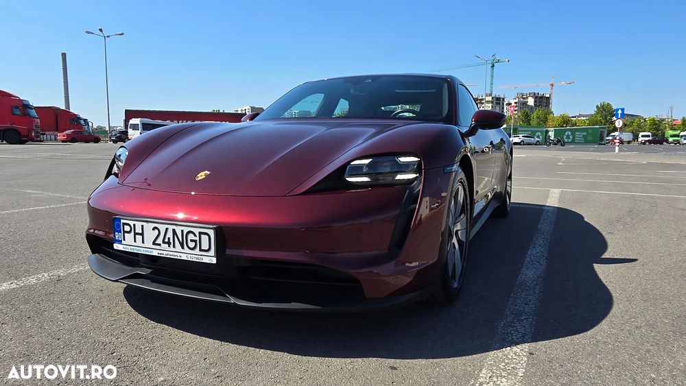 Porsche Taycan - 3