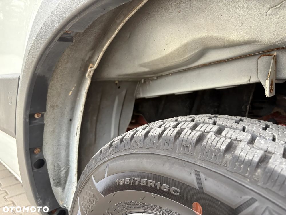 Iveco DAILY 35C15 - 12