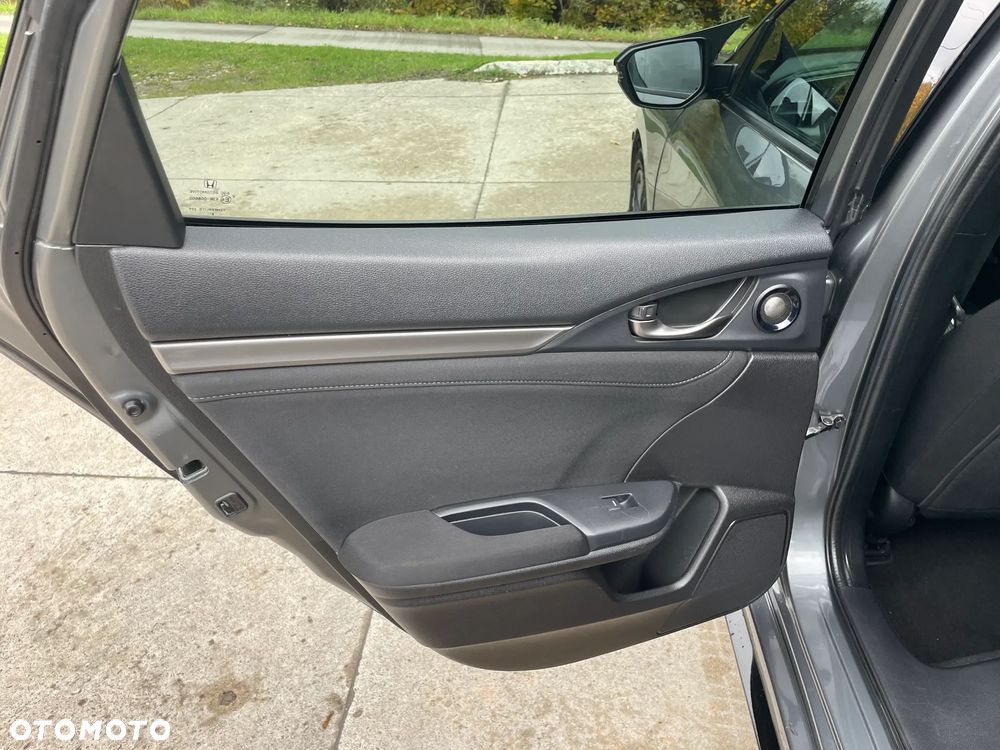 Honda Civic 1.5 i-VTEC Turbo Prestige - 15