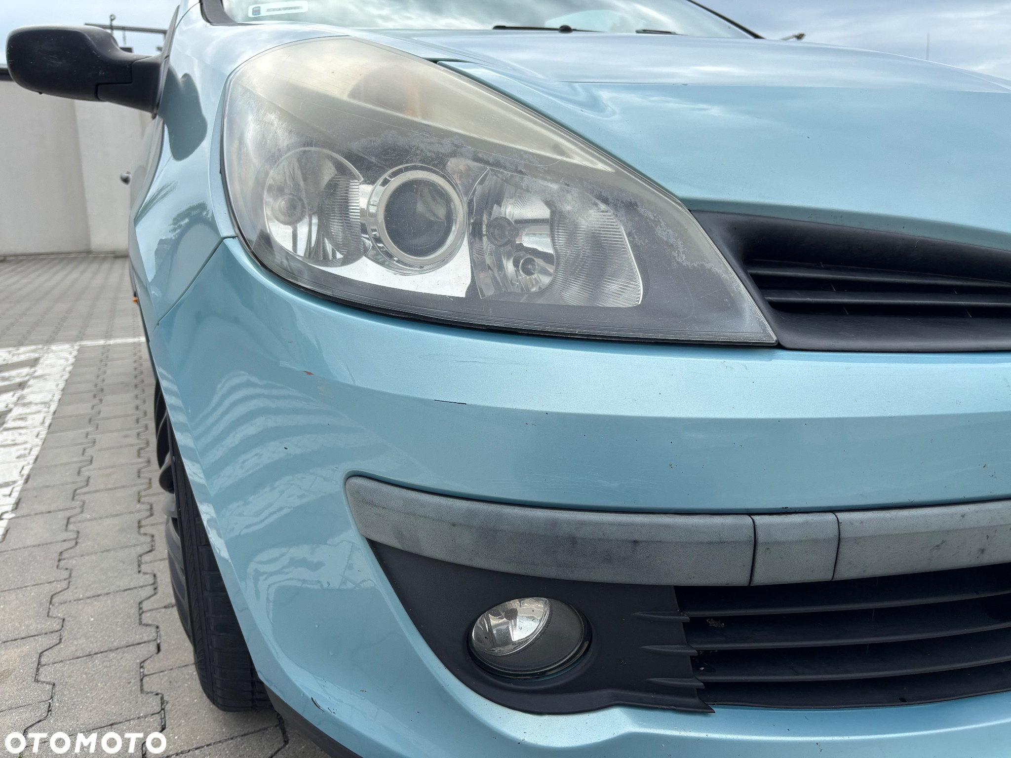 Renault Clio 1.2 16V 75 Collection - 16