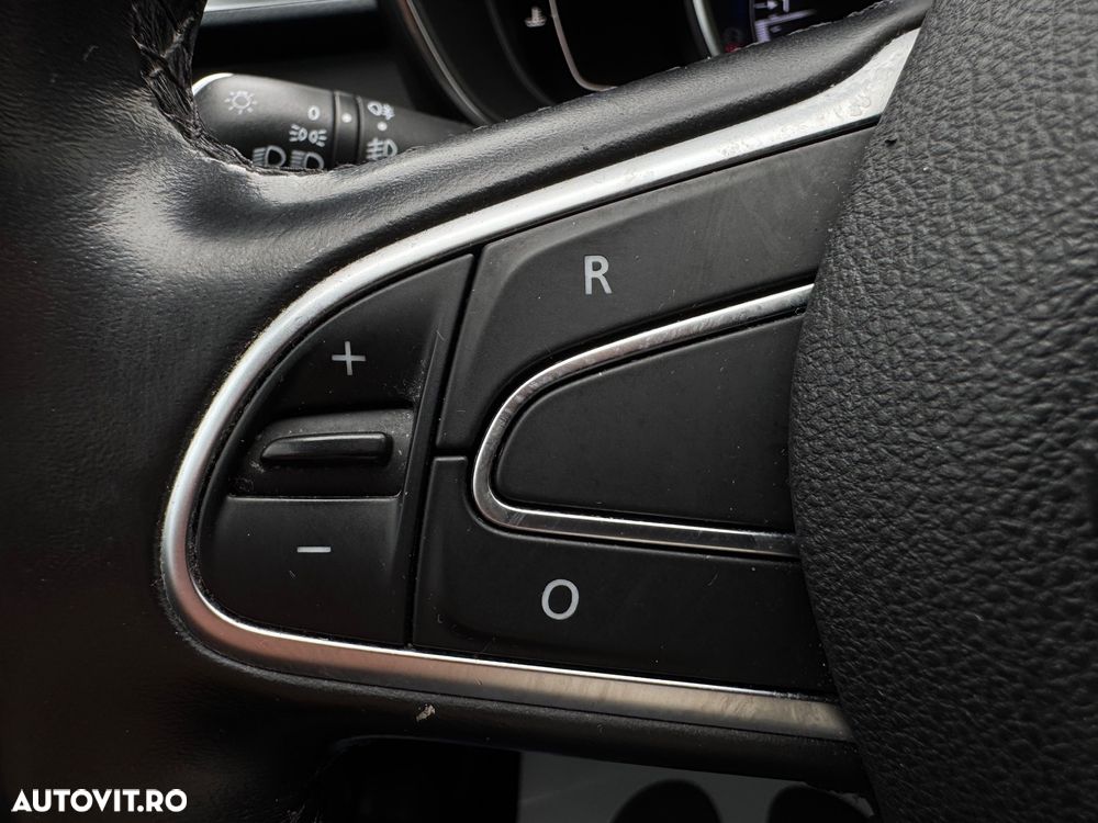 Renault Kadjar BLUE dCi 4X4 Intens - 27