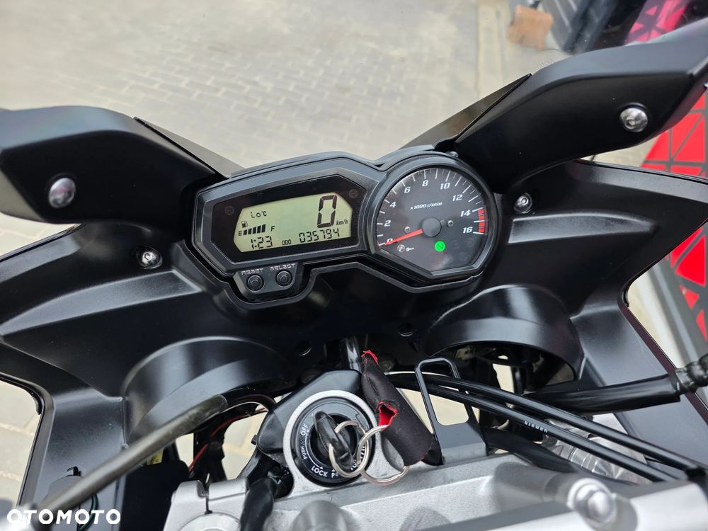 Yamaha FZ6 - 16
