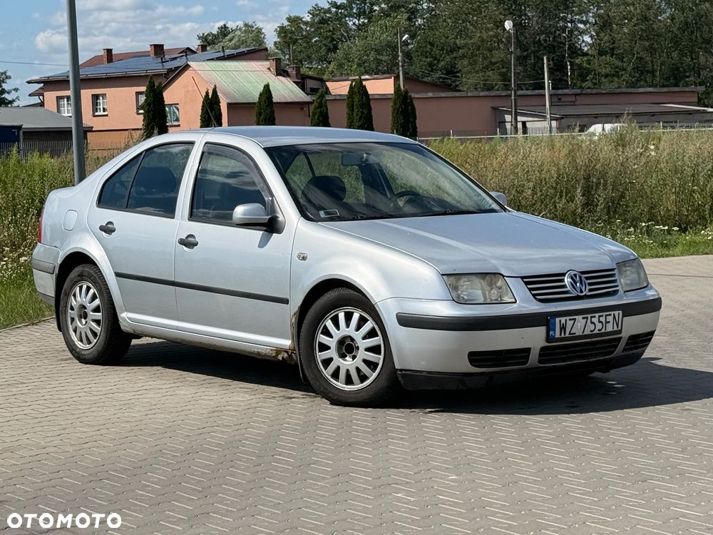 Volkswagen Bora 1.6 Basis - 3