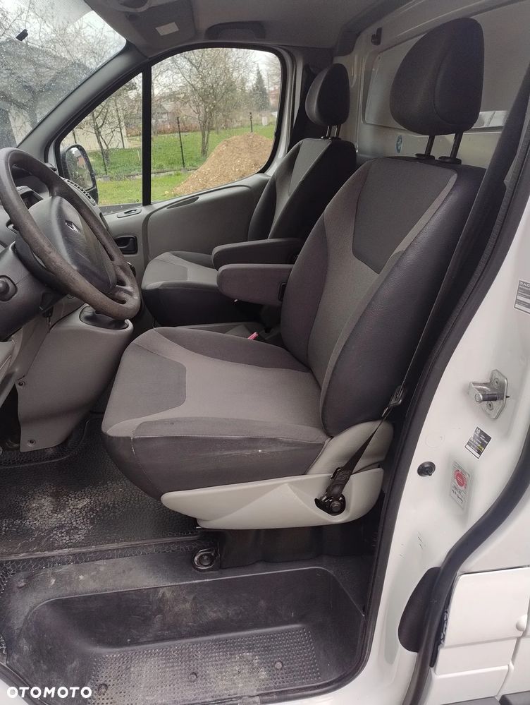 Renault trafic - 9