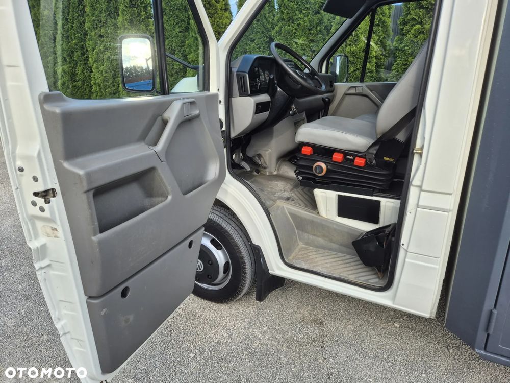 Volkswagen LT46 2.5TDi 109KM/ Skrzynia +kufer/ - 7