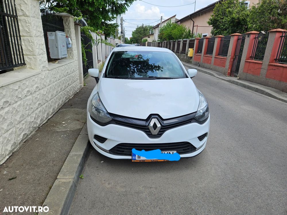 Renault Clio - 9