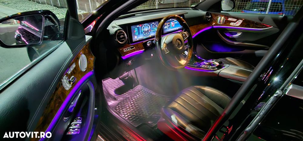 Mercedes-Benz E 220 d 9G-TRONIC Exclusive - 29