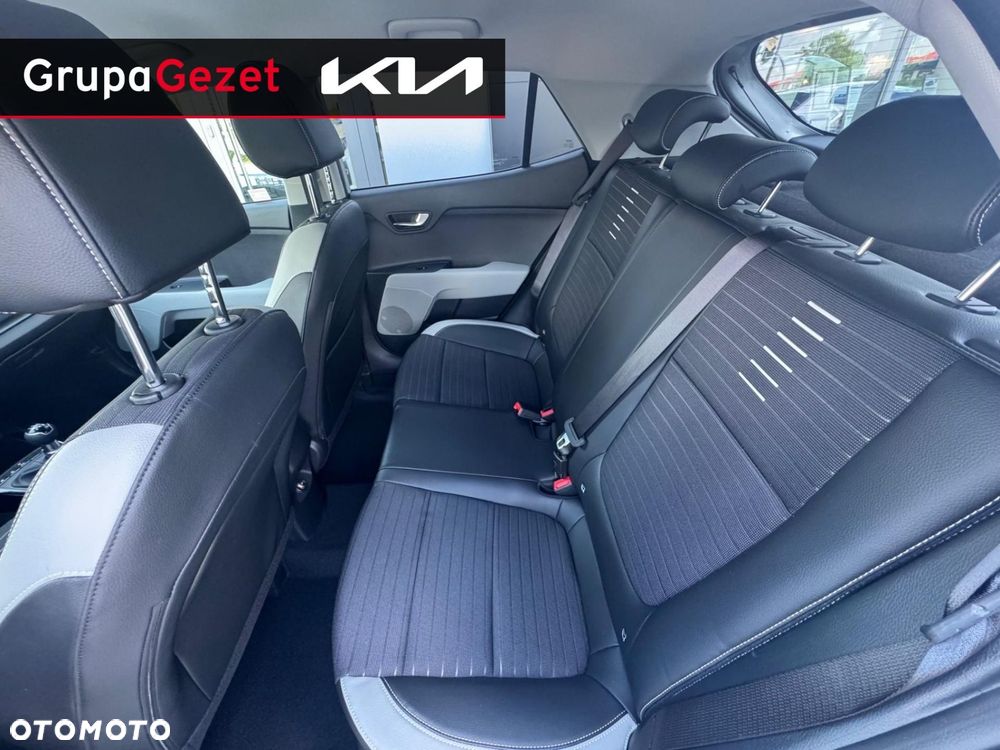 Kia Stonic - 18