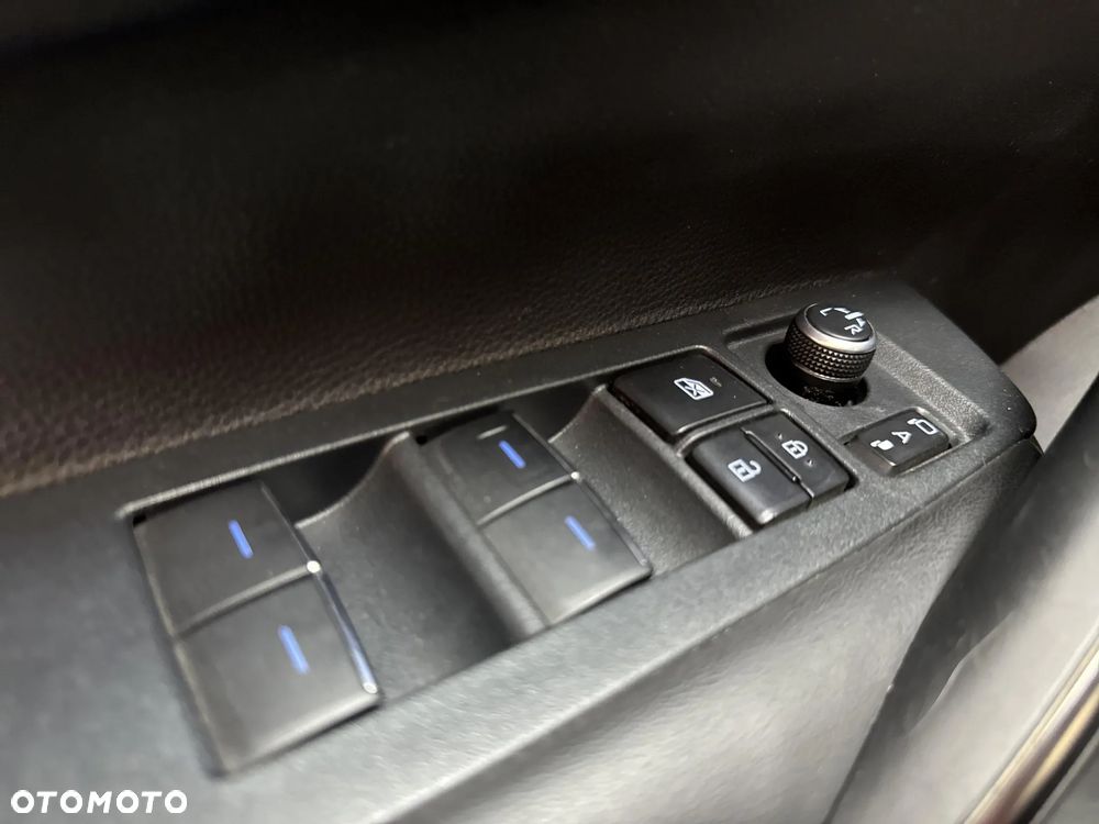 Toyota Corolla 1.8 Hybrid GPF Comfort - 25