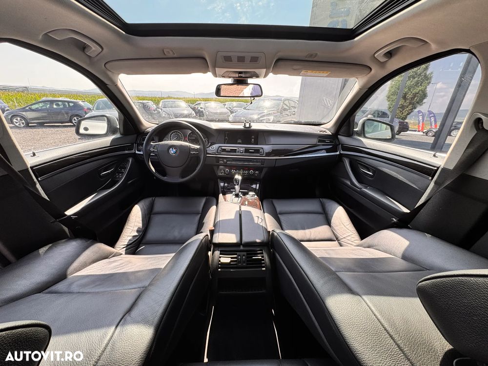 BMW Seria 5 520d Aut. - 28
