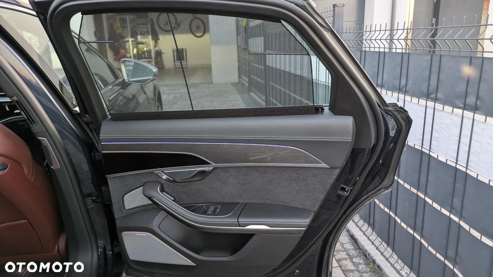 Audi S8 - 19
